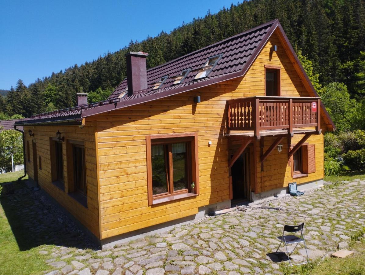 Dom Caloroczny Jozefinka W Karkonoszach Villa Kowary Exteriör bild